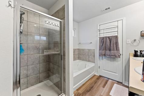 8919 Taylor Grove San Antonio TX 78254