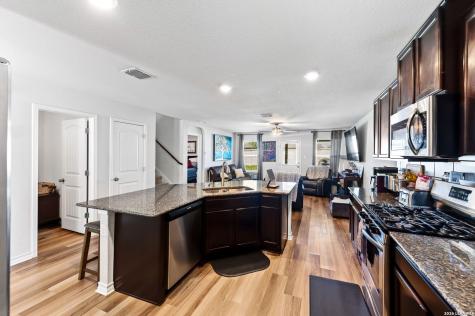 8919 Taylor Grove San Antonio TX 78254