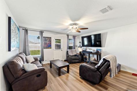 8919 Taylor Grove San Antonio TX 78254