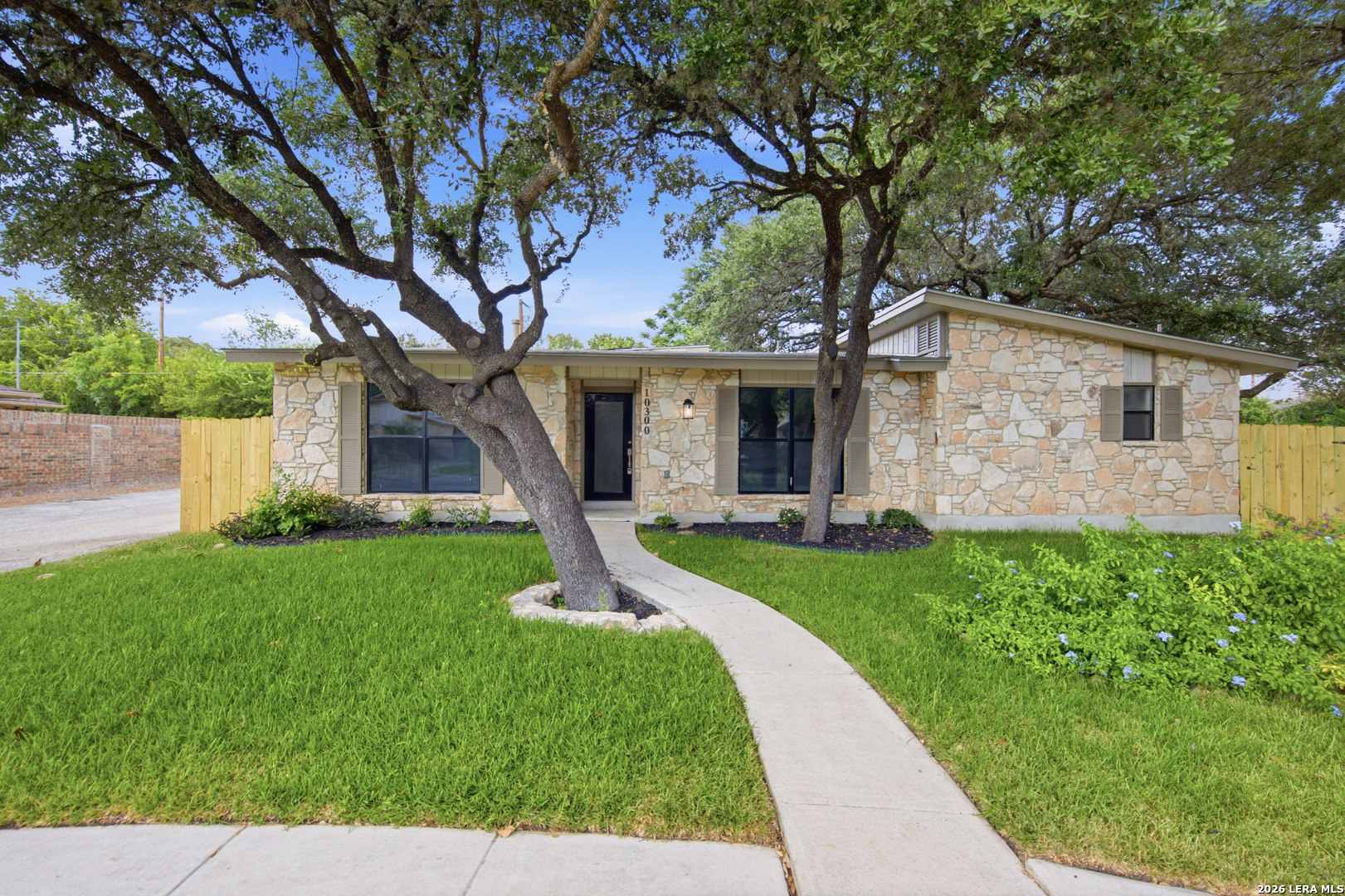 10300 Quail Meadow San Antonio TX 78230