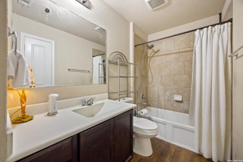1918 Marbach Woods San Antonio TX 78245