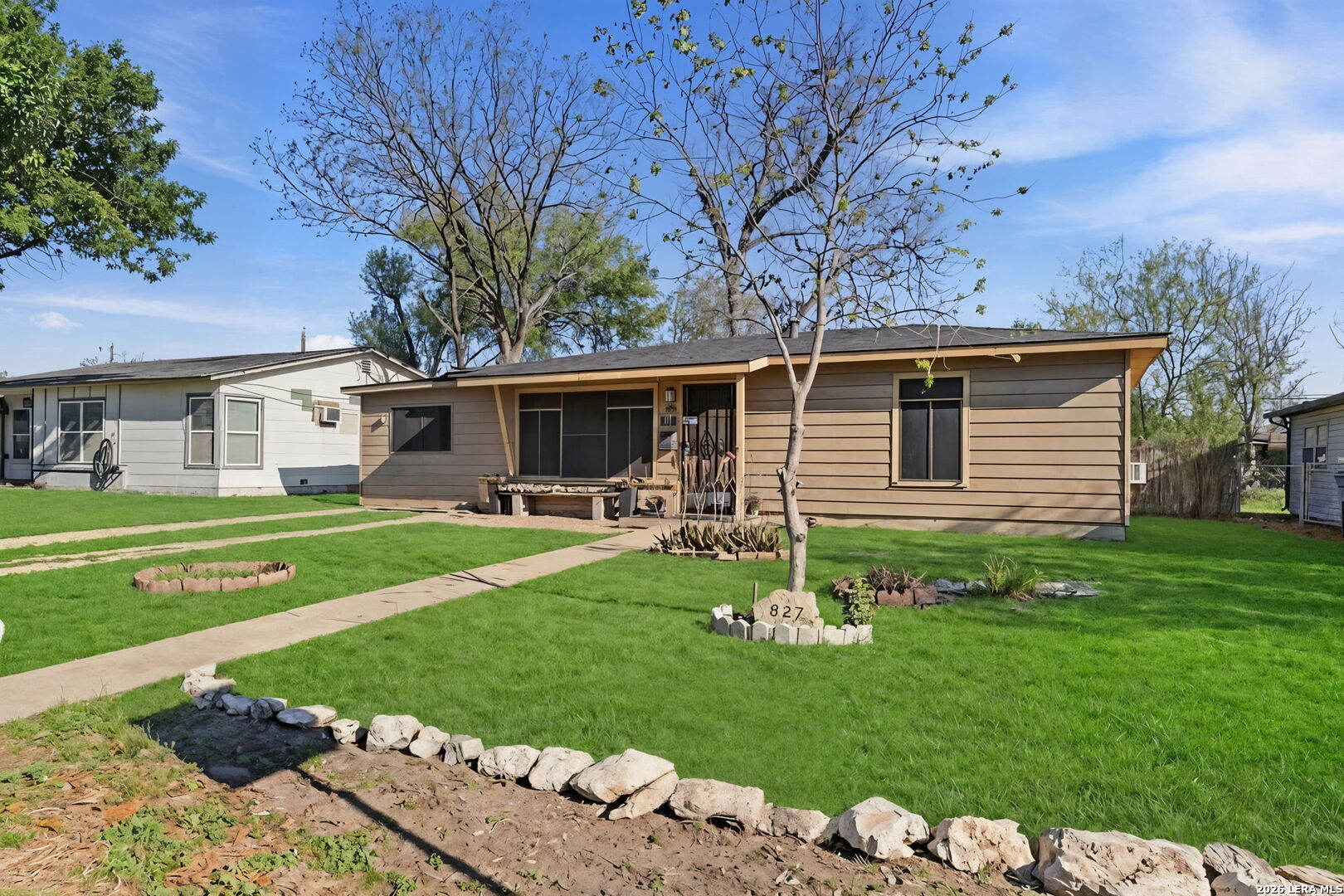 527 E Dickson San Antonio TX 78214