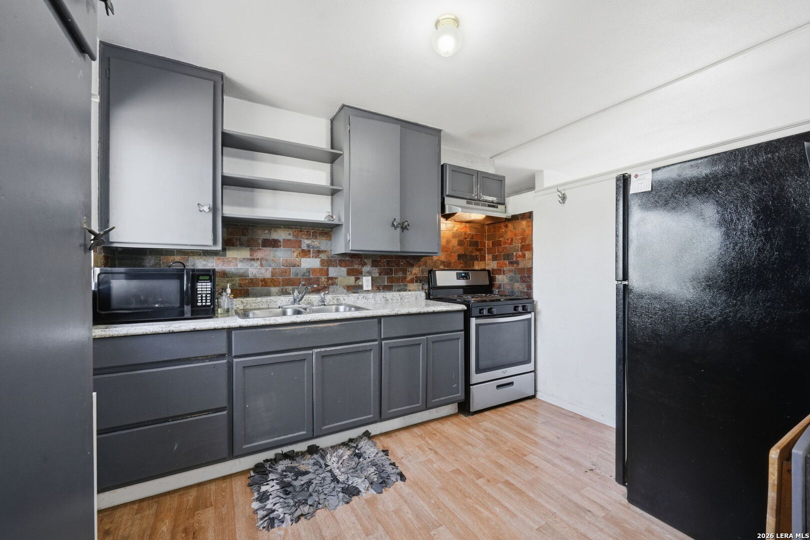 527 E Dickson San Antonio TX 78214