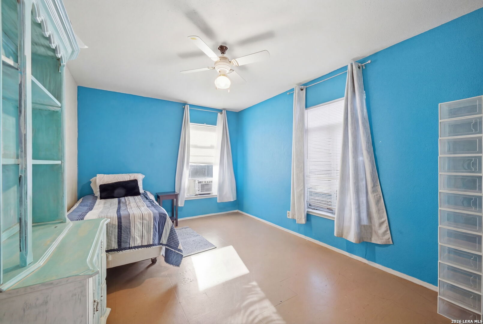 527 E Dickson San Antonio TX 78214