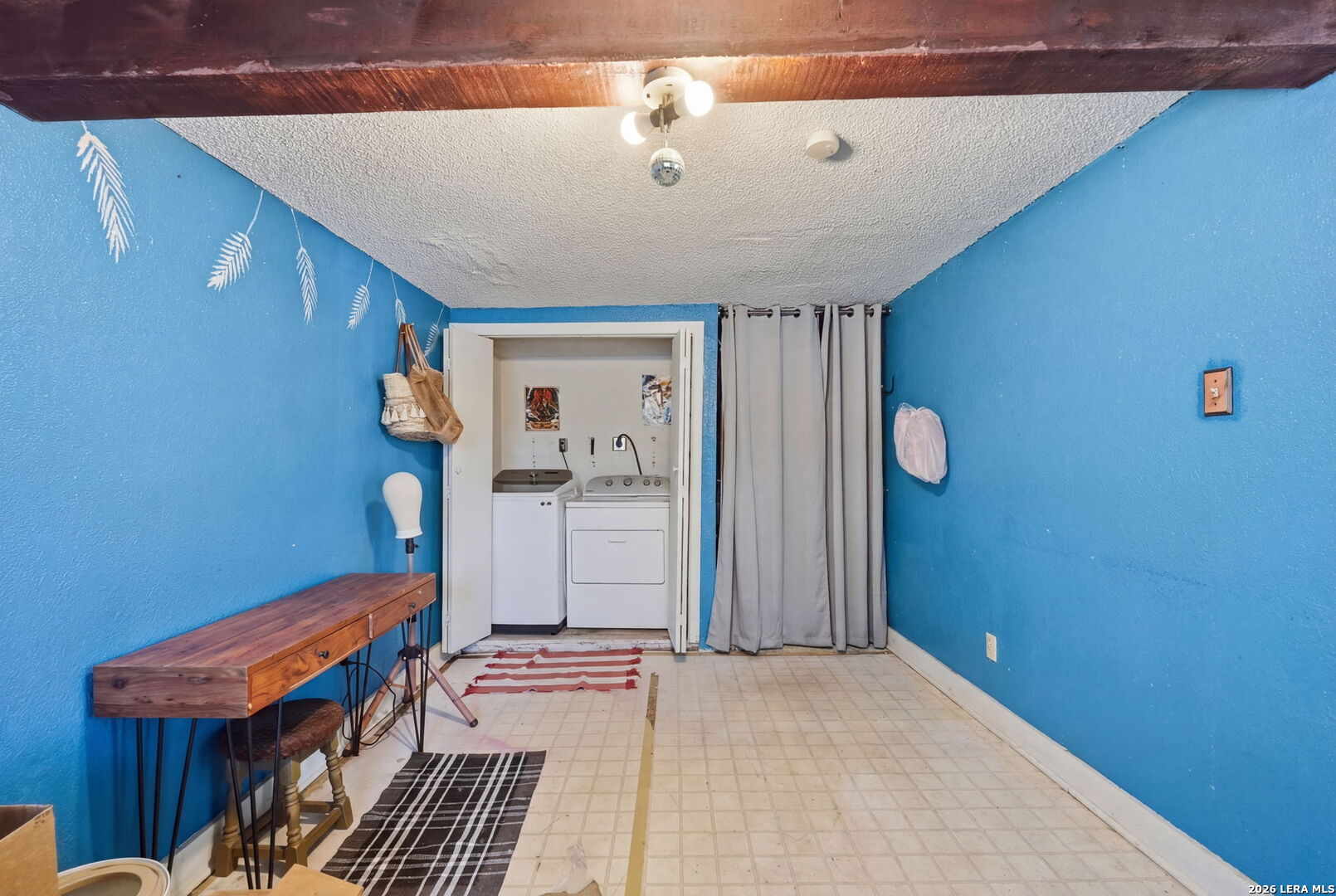 527 E Dickson San Antonio TX 78214