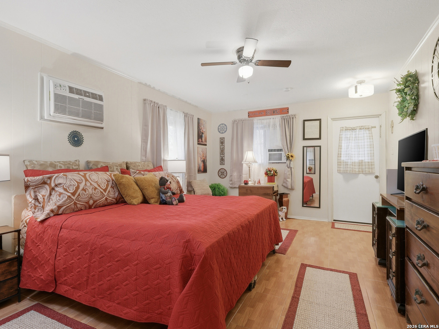 3727 Hundred Oaks Drive San Antonio TX 78217