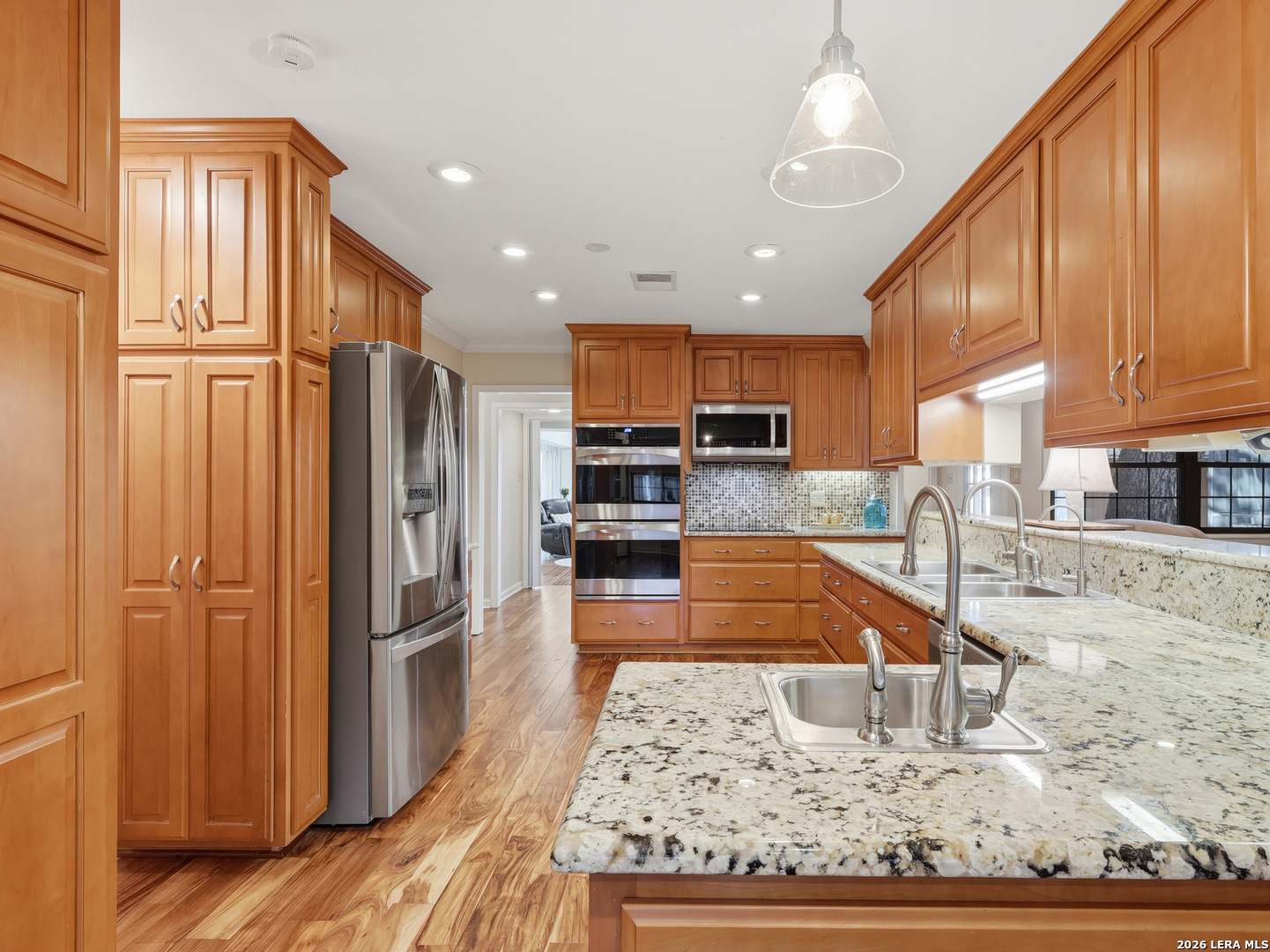 3727 Hundred Oaks Drive San Antonio TX 78217