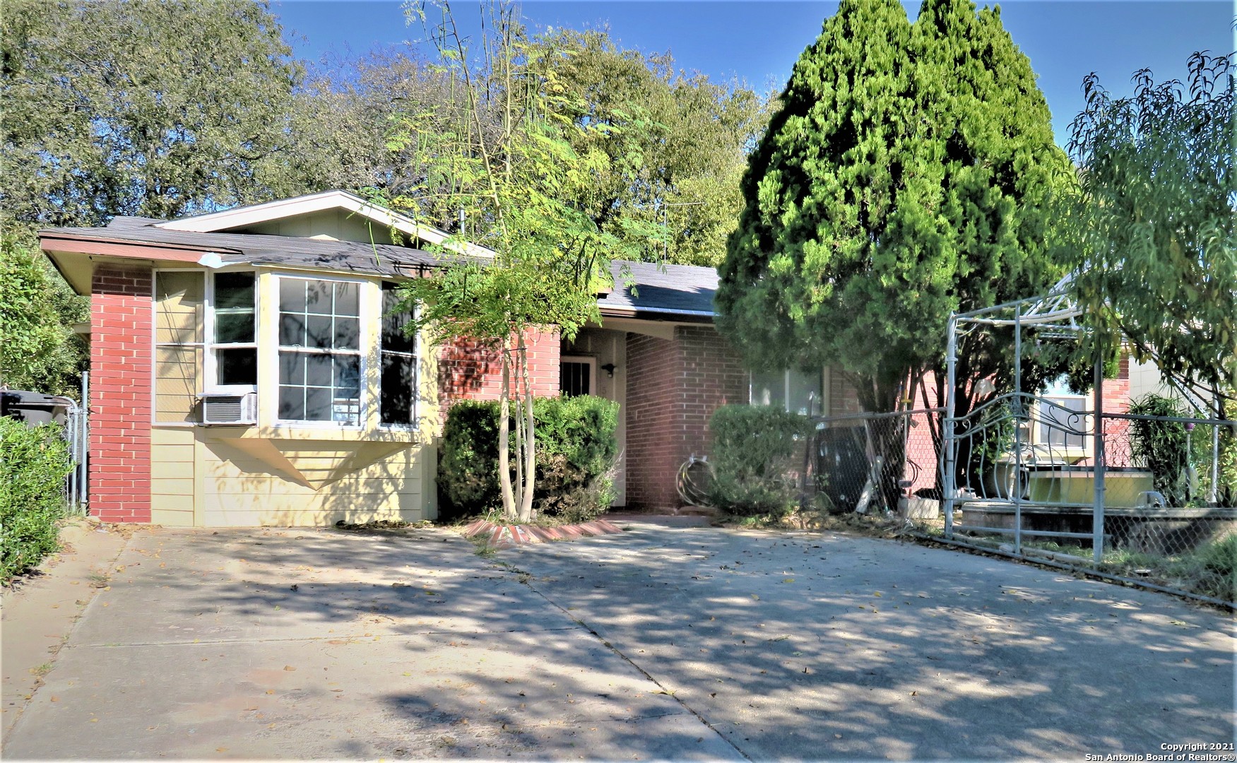 5927 Viva Max Drive San Antonio TX 78238