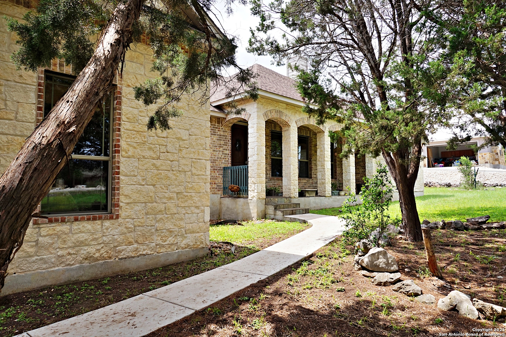 643 Shady Hollow New Braunfels TX 78132