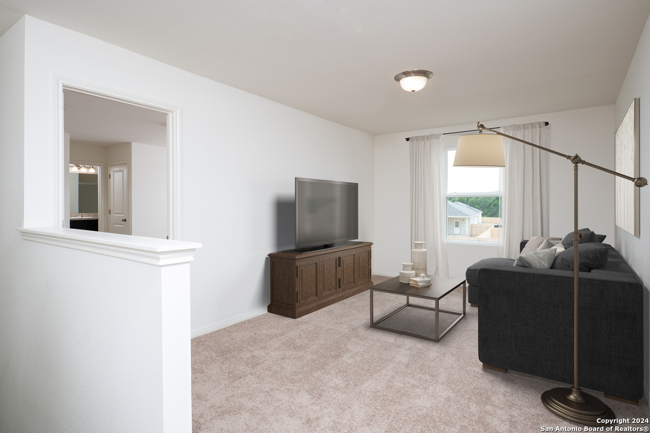 124 Dionicio Loop Seguin TX 78155