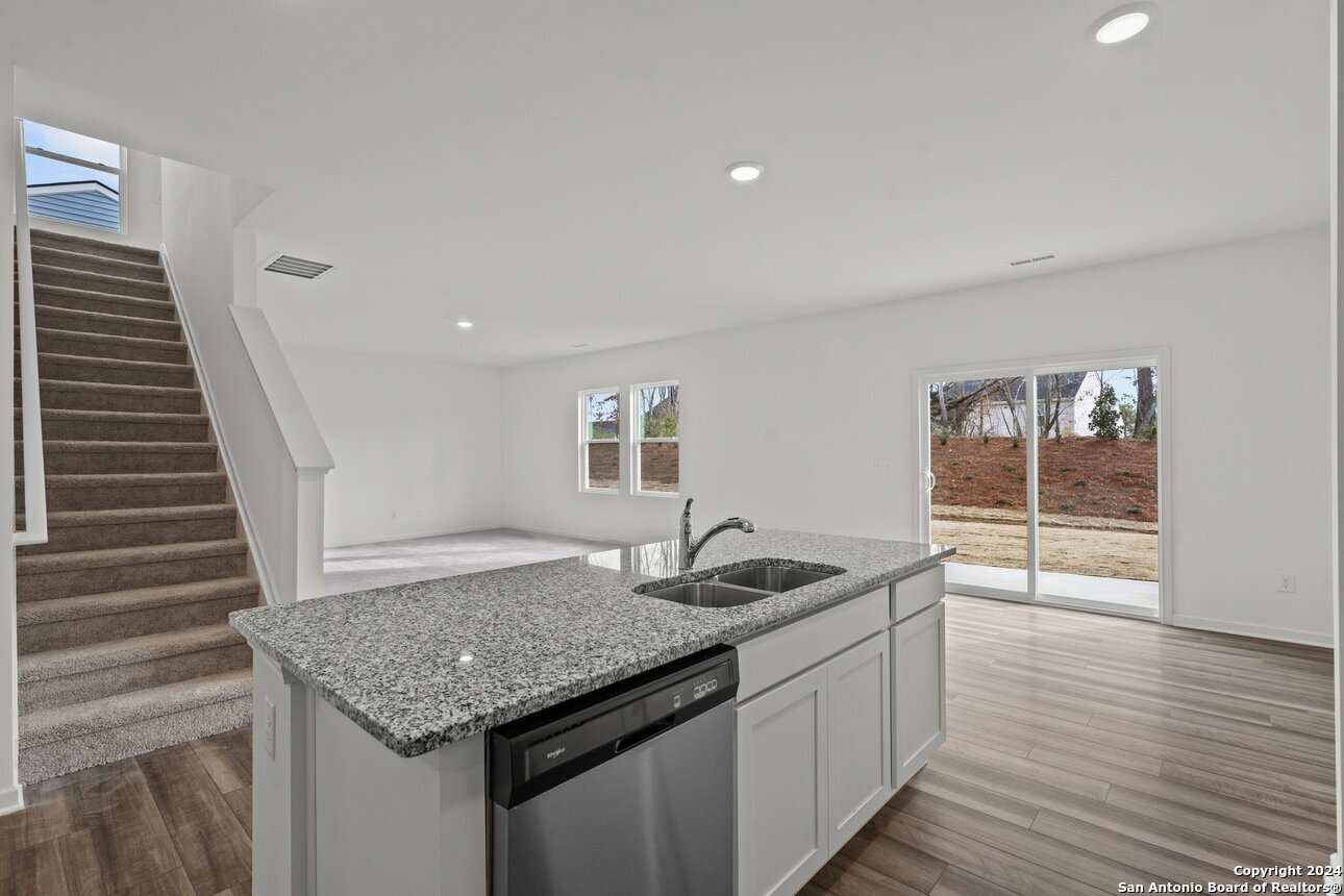 124 Dionicio Loop Seguin TX 78155