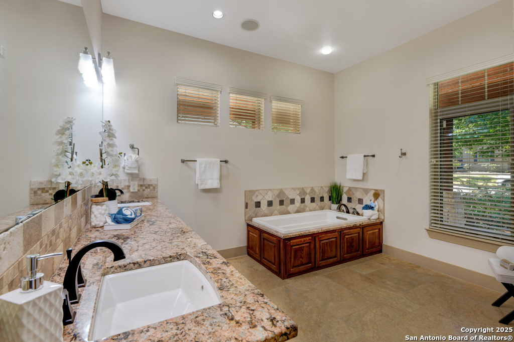 211 Inslee Avenue Alamo Heights TX 78209