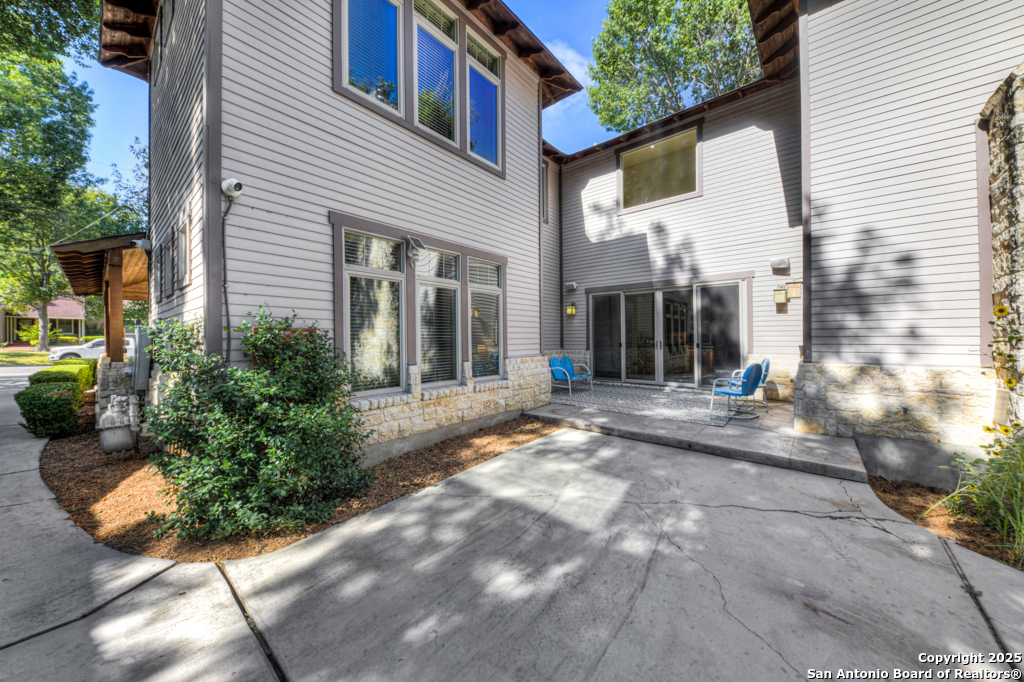 211 Inslee Avenue Alamo Heights TX 78209