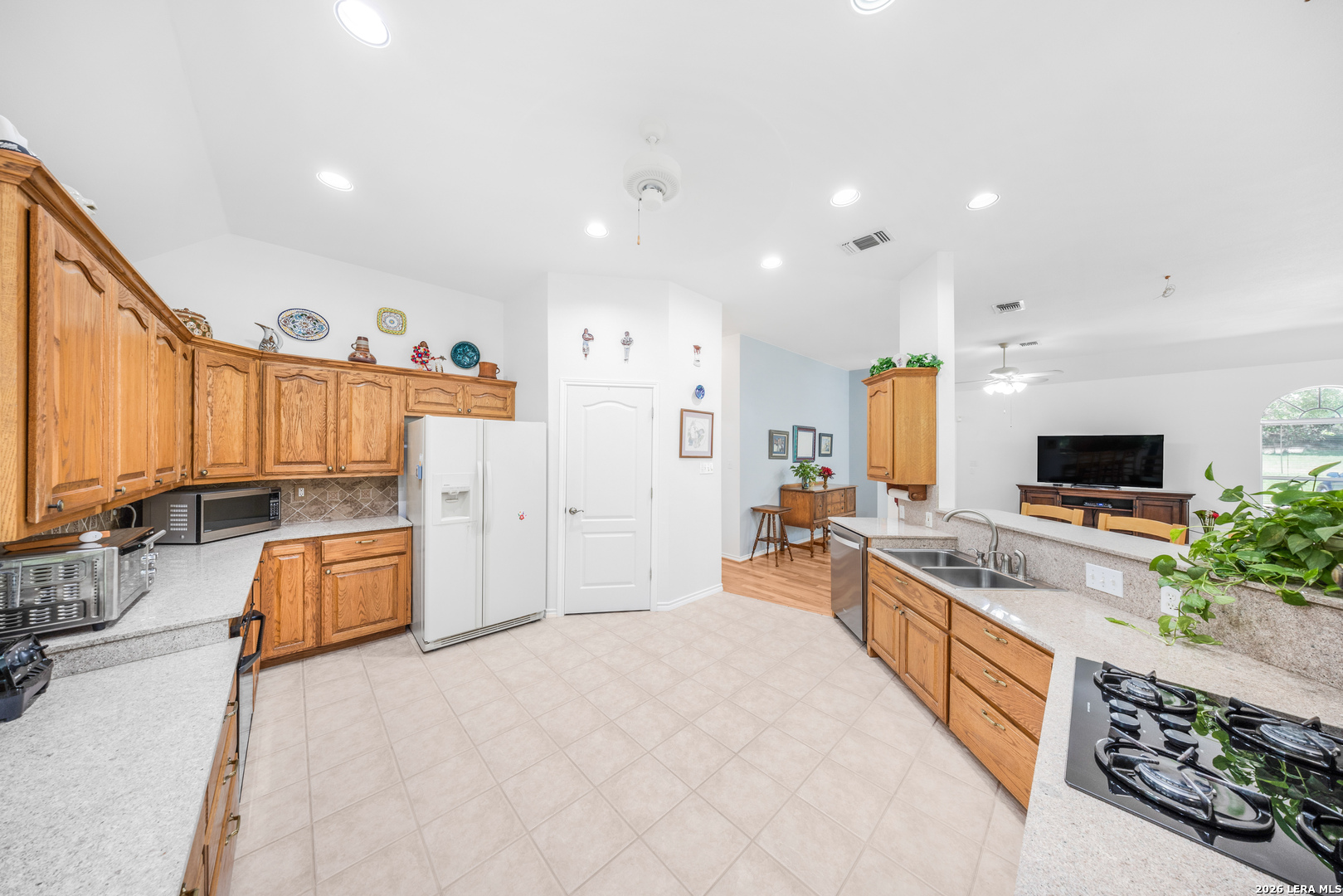 107 Stageline Drive Kyle TX 78640