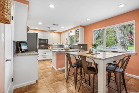 714 Oakwood Boulevard New Braunfels TX 78130