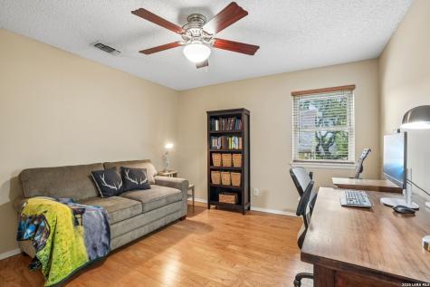 714 Oakwood Boulevard New Braunfels TX 78130