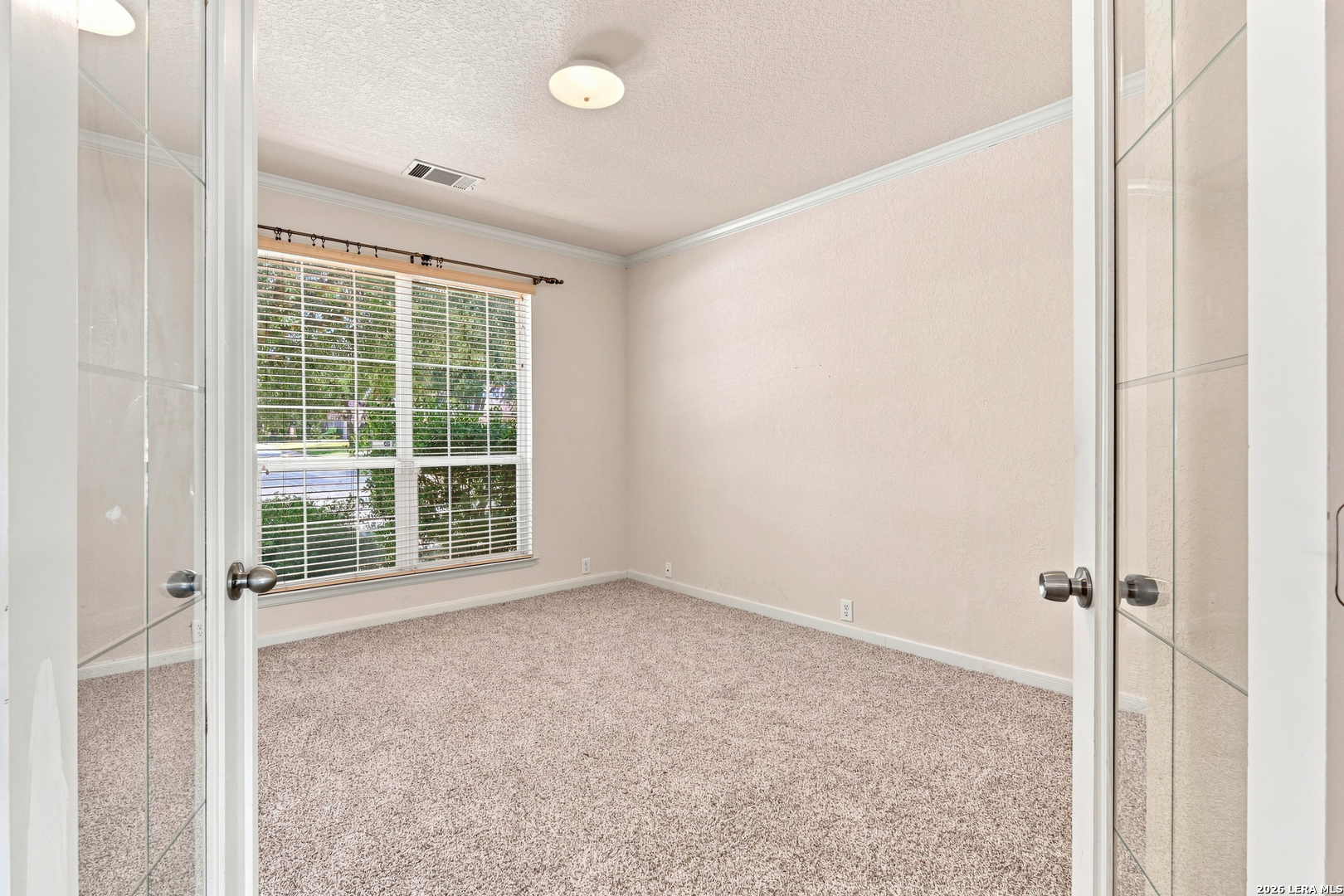 718 Desert Bluff San Antonio TX 78258