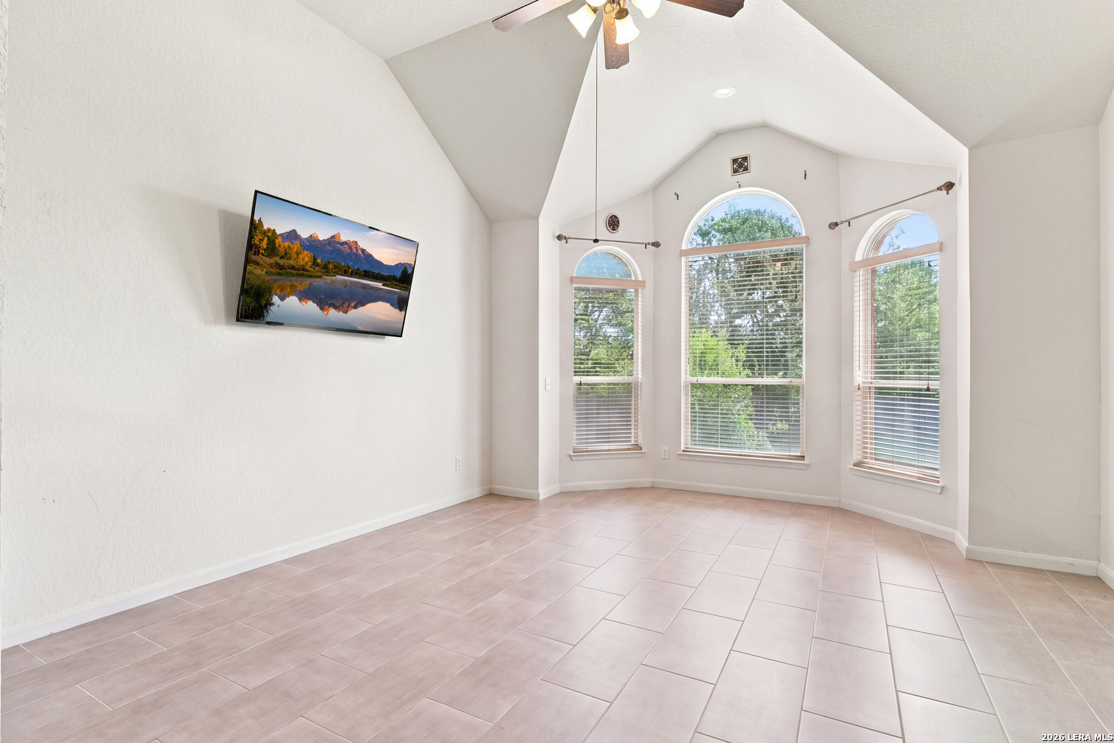 718 Desert Bluff San Antonio TX 78258