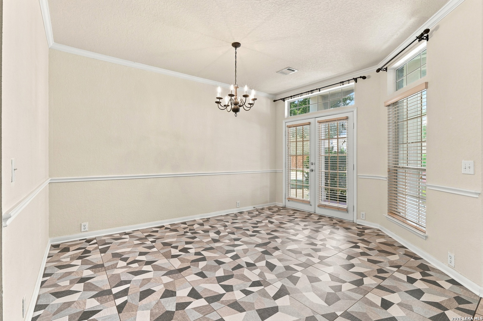 718 Desert Bluff San Antonio TX 78258