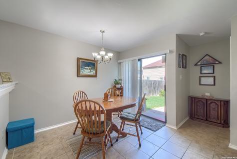 5709 Pingway Schertz TX 78108