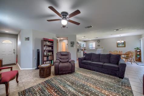 5709 Pingway Schertz TX 78108