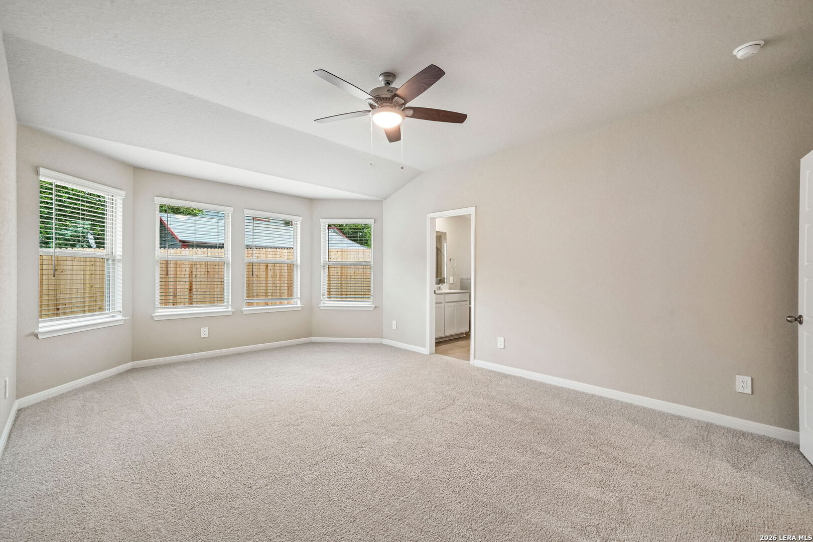 10259 King Robert San Antonio TX 78239