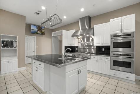 16744 Windjammer Helotes TX 78023