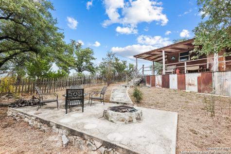 596 Oakridge Lane Pipe Creek TX 78063