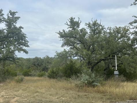 596 Oakridge Lane Pipe Creek TX 78063