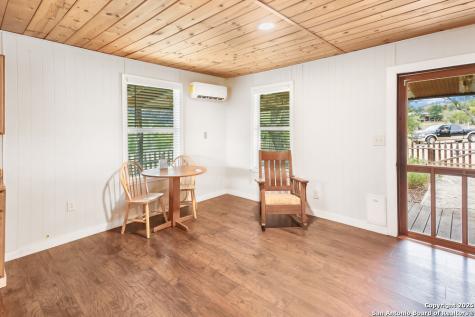 596 Oakridge Lane Pipe Creek TX 78063