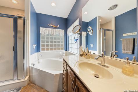 71 Horseshoe Trail New Braunfels TX 78132