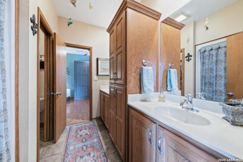 71 Horseshoe Trail New Braunfels TX 78132