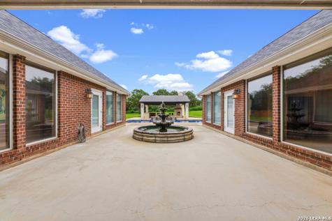 71 Horseshoe Trail New Braunfels TX 78132