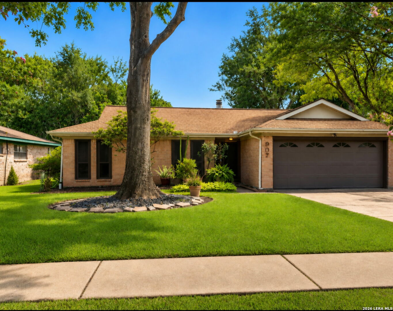 907 Redway Lane Houston TX 77062