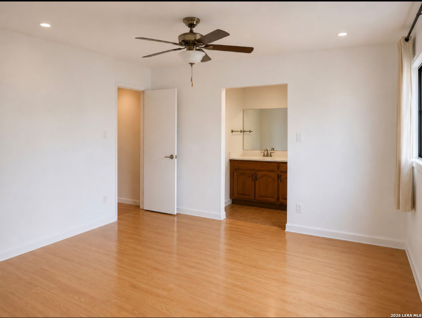907 Redway Lane Houston TX 77062