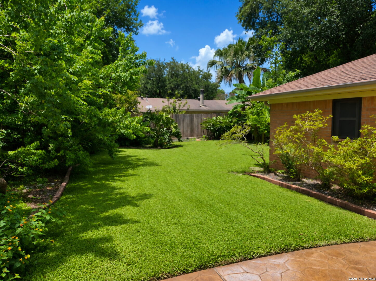 907 Redway Lane Houston TX 77062