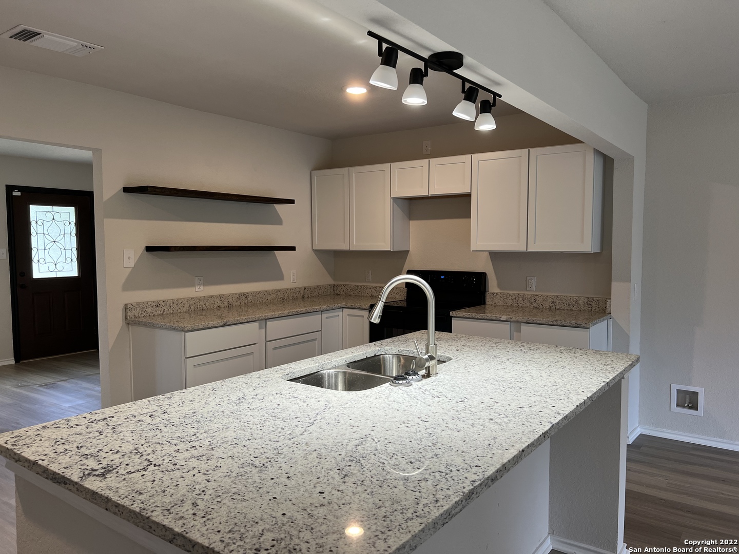 203 Murray Pleasanton TX 78064