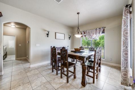 112 S Abrego Crossing Floresville TX 78114