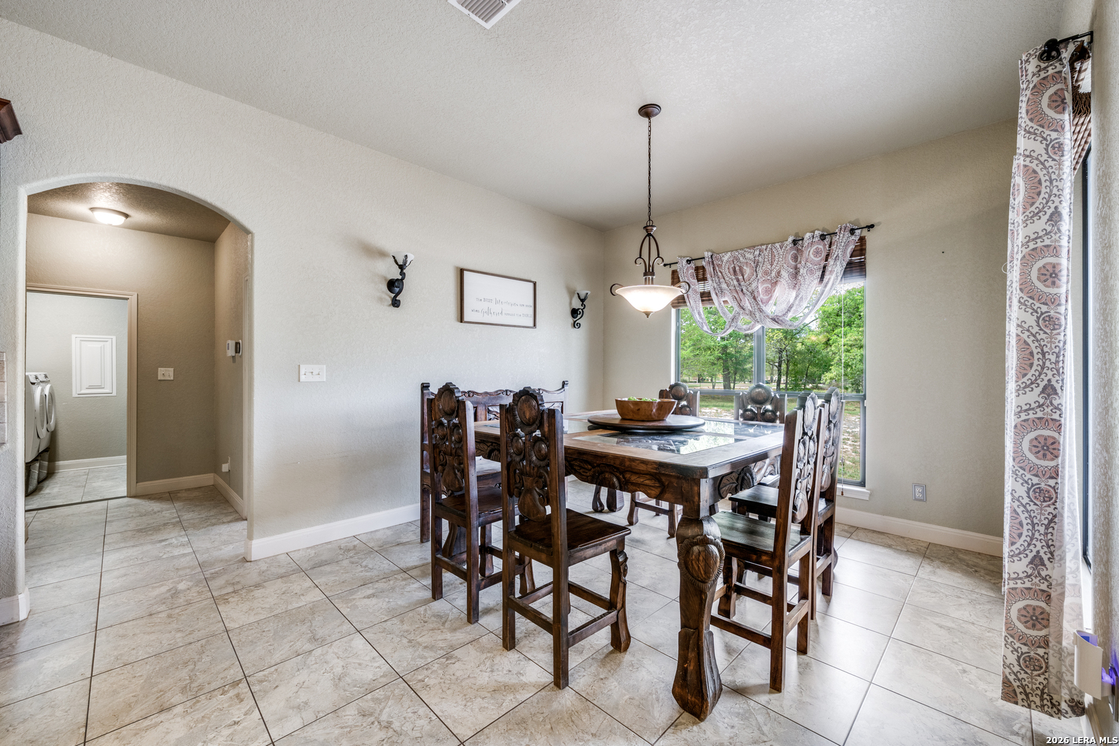 112 S Abrego Crossing Floresville TX 78114