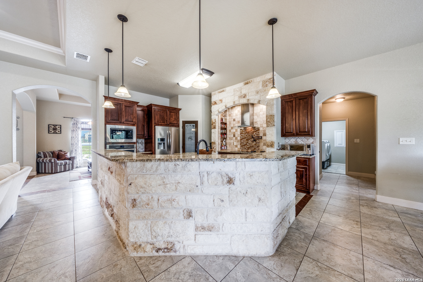 112 S Abrego Crossing Floresville TX 78114