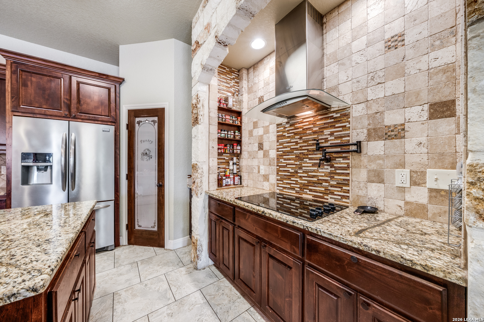 112 S Abrego Crossing Floresville TX 78114