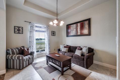 112 S Abrego Crossing Floresville TX 78114
