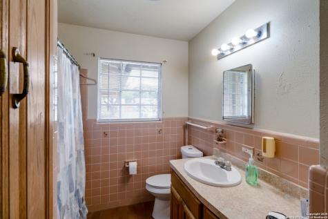 4422 Bikini Drive San Antonio TX 78218