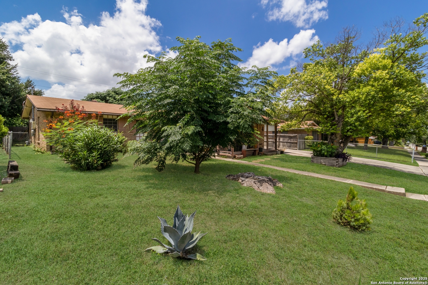 4422 Bikini Drive San Antonio TX 78218