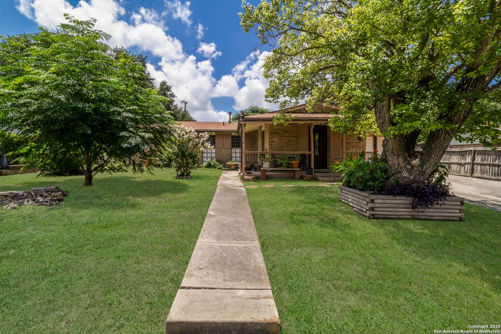 4422 Bikini Drive San Antonio TX 78218