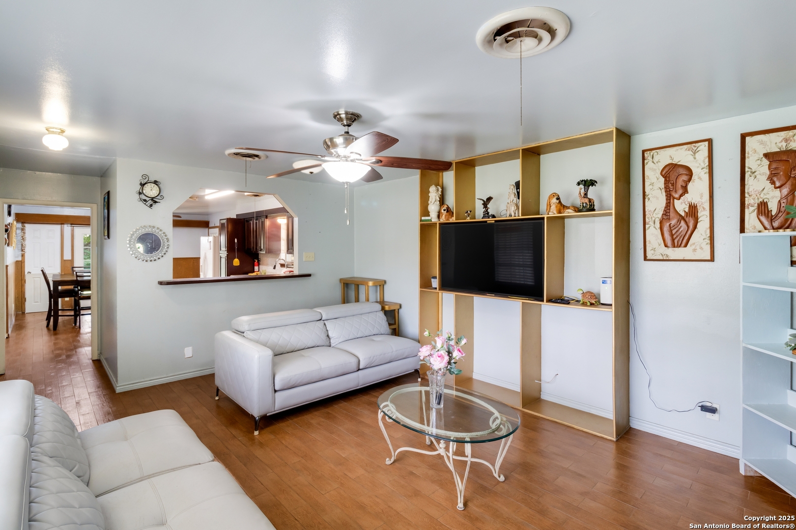 4422 Bikini Drive San Antonio TX 78218