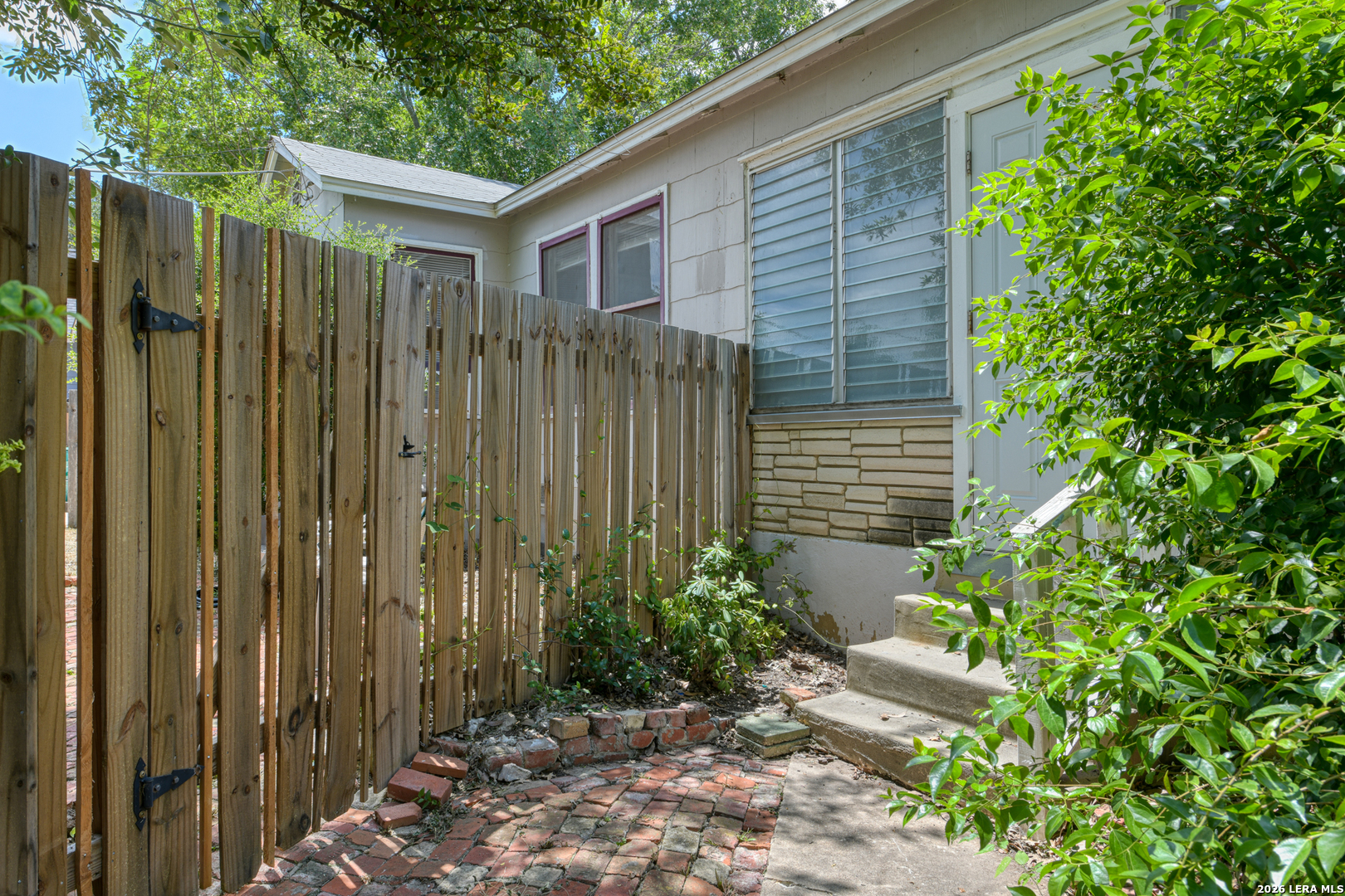 144 Harmon Drive San Antonio TX 78209