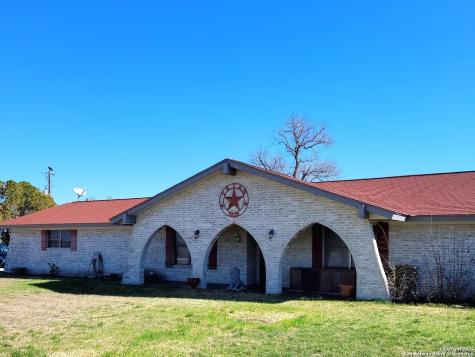 5111 Huber Road Seguin TX 78155
