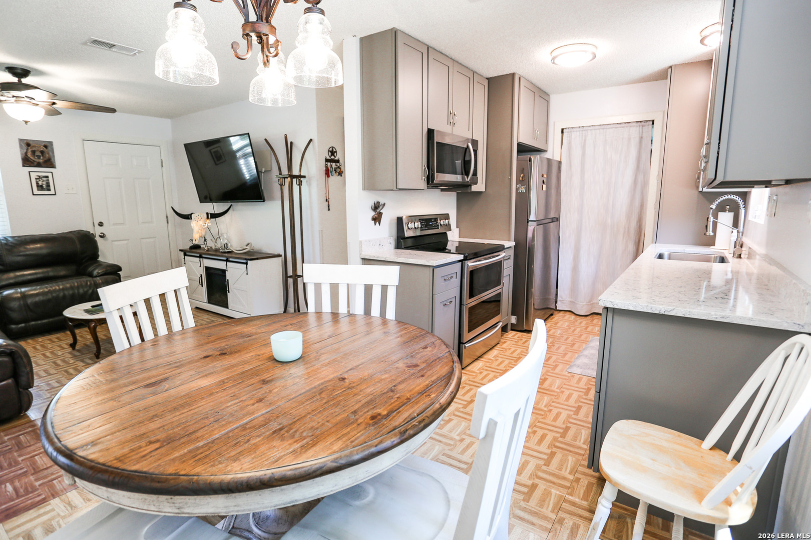 124 Cove Drive Pipe Creek TX 78063
