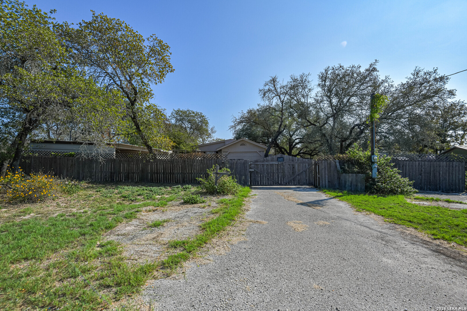 216 Ranch Creek Drive Floresville TX 78114
